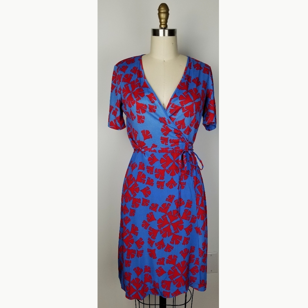 Dian Von Furstenberg Classic Silk Wrap Dress 0